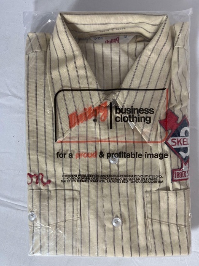 NOS 33 x 15 1/2 Skelly "Unitog" Attendant Shirt