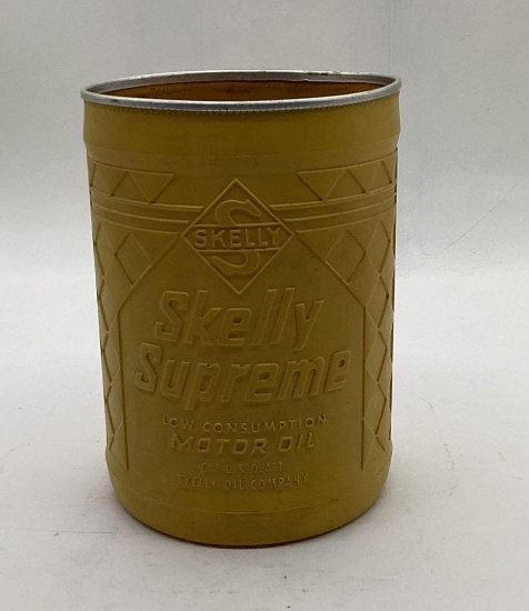 Skelly Supreme Plastic One Quart Oil Can