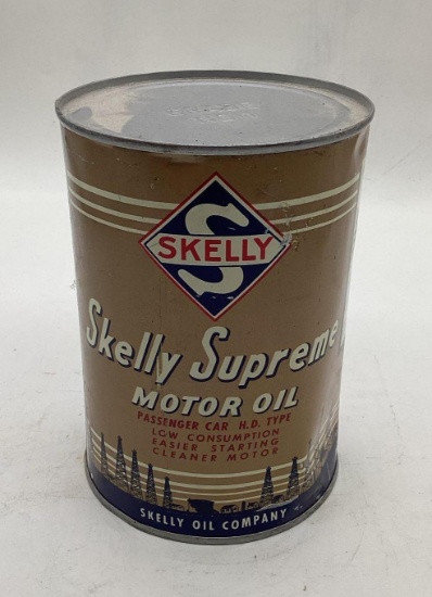 Skelly Supreme Quart Oil Can