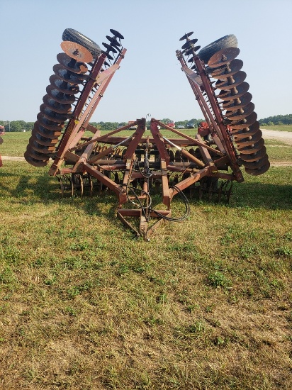 IH 490 28' Disk 7 1/2" Spacing