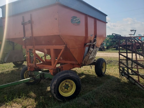 Bradford Gravity Box on JD 1065A gear