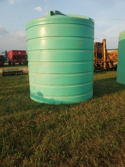 2500 Gallon Poly Tank