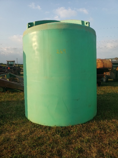 2500 Gallon Poly Tank