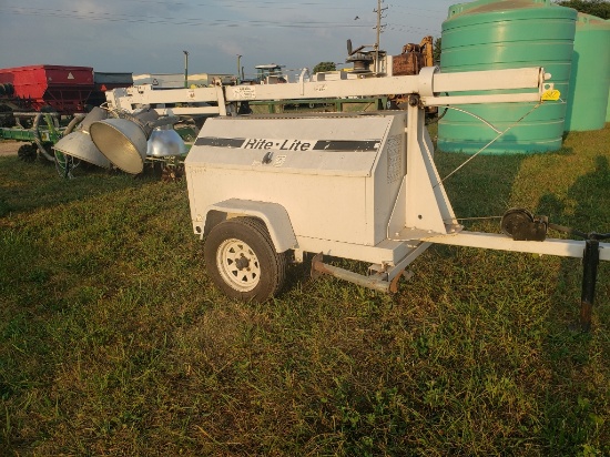Ritelite Tower with Generator Kubota 3 cyl D engine, doesn't run Marathon generator 110x220