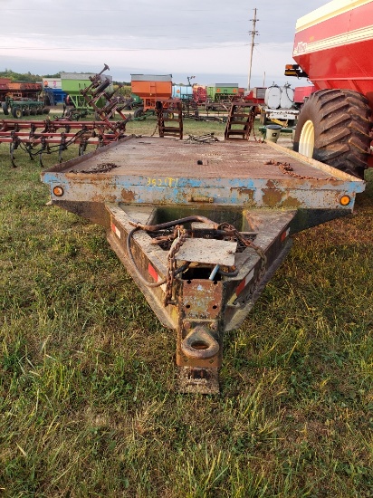 90 Dakota 20' Trailer with beaver tail, 10 ton, pintle hitch - Title
