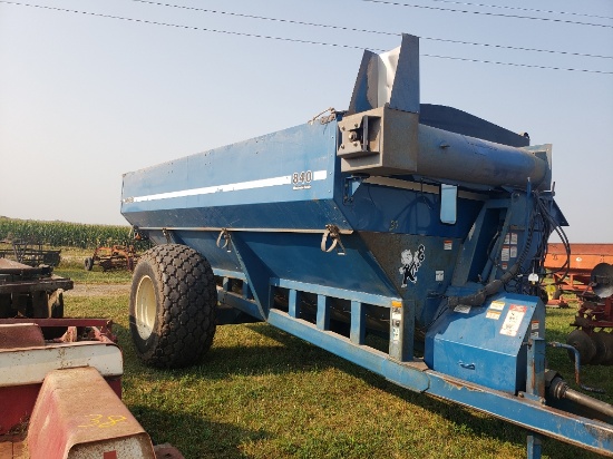Kinze 840 grain cart w/scale, tarp, PTO