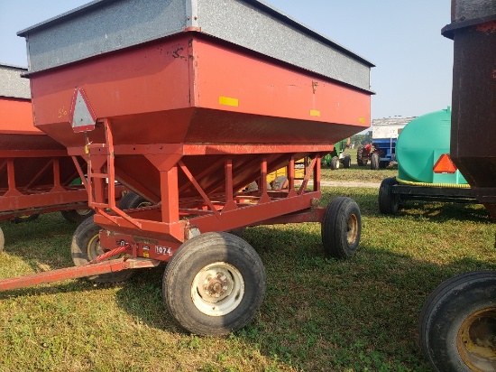 EZ Flow 300 Bushel On 10 ton gear