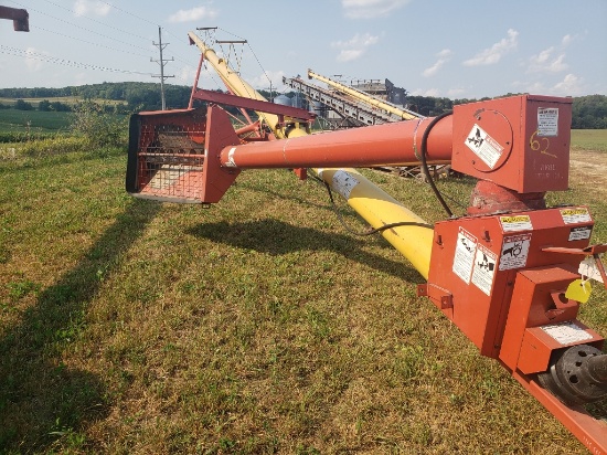 Westfield 8"x61' Auger with swing hopper