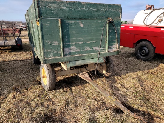 Barge Box w/ JD Gear