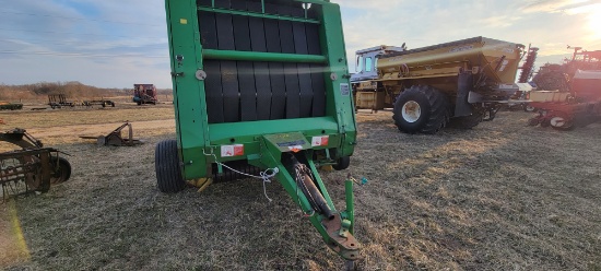 JD 535 Round Baler