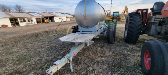 1000 Gal SS Tank on Trailer