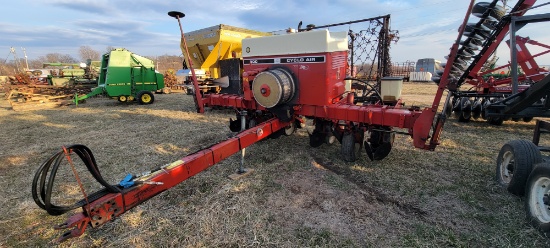 IH 4 Rw Planter