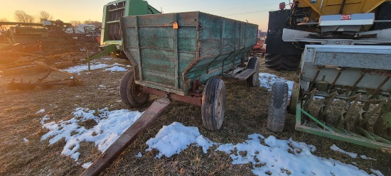 Flare Box W/Endgate seeder