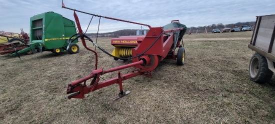 NH 273 Square Baler W/ Thrower