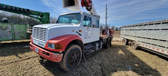 IH Bucket Truck    title