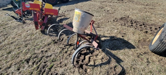 1R cultivator w/side dress