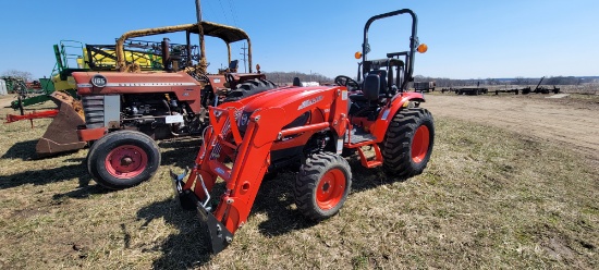 Kioti  CK3510 Tractor w/ KL4030 Loader