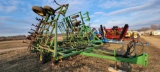 JD 960 Feild Cultivator