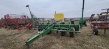 JD 7000 6-30 Planter