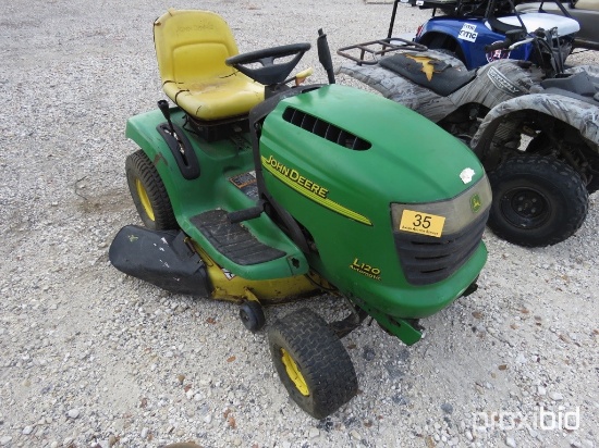 Jd L120 Riding Mower