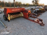 NH 320 SQUARE BALER