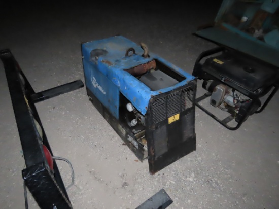 MILLER BOBCAT 225 WELDER