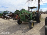 JD 2940 TRACTOR W/ LOADER,