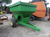 HAWK BILT 235 FERTILIZER SPREADER