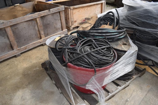 PALLET OF ASSORTED HYDRAULIC HOSES