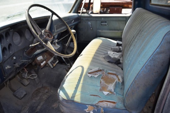 GMC TRUCK W/ 20' DUMP BED AND WATER TANK (UNKOWN MILEAGE) (NOT RUNNING) VIN # 1GDM701B5KV5KV509121 (
