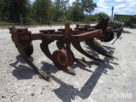 CALDWELL 9 SHANK V-PLOW