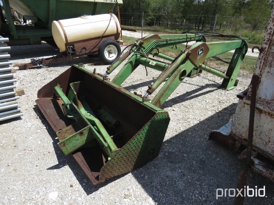 JD 158 LOADER W/ BRACKETS
