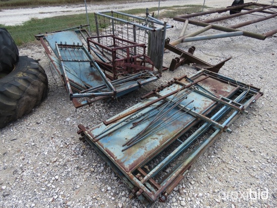 SHEEP/GOAT SORT GATE W/ SIDEL SHEEP/GOAT PANELS