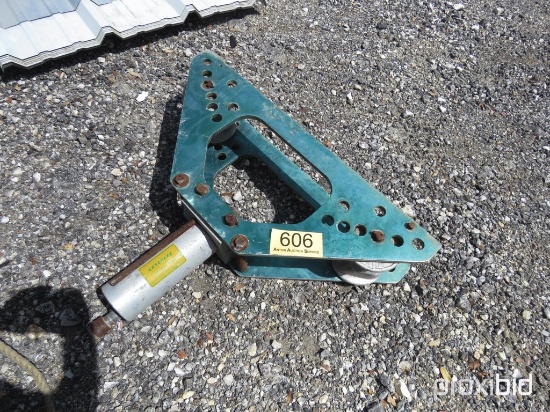 GREEN LEAF PIPE BENDER