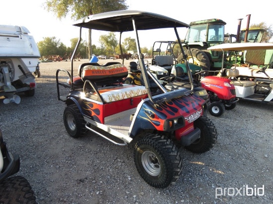 CLUB CAR GOLF CART (GAS)
