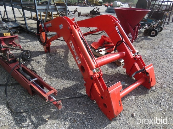 KUBOTA LA1944 LOADER W/ BRACKETS