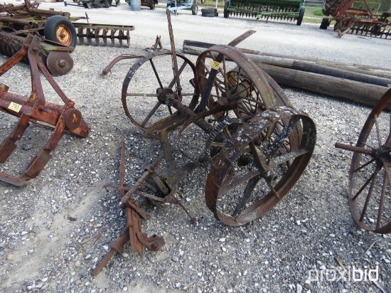 ANTIQUE PLOW