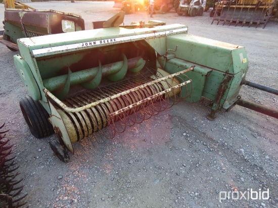 JD 346 SQUARE BALER
