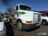 1995 IH 9200 6 X 4 TRUCK (SHOWING APPX 862,582 MILES) (VIN # 2HSFMATRXSC035582) (TITLE ON HAND AND W