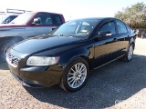 2011 VOLVO S40 CAR REBUILT SALVAGE TITLE - LOSS UNKNOWN (SHOWING APPX 178,386 MILES) (VIN # YV1672MS