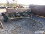 JD 8200 GRAIN DRILL