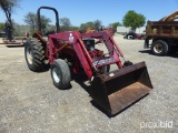 MF 240 TRACTOR W/ MF 232 LOADER W/ MANUAL (SHOWING APPX 1,428 HOURS) (SERIA