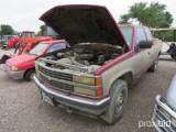 1992 CHEVROLET 4 X 4 PICKUP (NOT RUNNING) (SHOWING APPX 306,842 MILES) (VIN # 2GCFK29CXN1263217) (TI