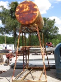 500 GALLON FUEL TANK ON STAND