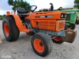 KUBOTA B8200 TRACTOR (SHOWING APPX 988 HOURS) (SERIAL # 11887)