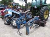 FORD 1710 PARTS TRACTOR W/ LOADER