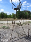 TRIPOD DEER STAND