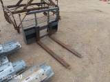 SKID STEER PALLET FORKS