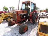 IH 1486 TRACTOR (NEEDS HYDRUALIC WORK) (SHOWING APPX 3,691 HOURS) (SERIAL # 90897)