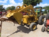JD 401C LOADER TRACTOR W/ BALE FORK (UNKNOWN HOURS) (SERIAL 201010)